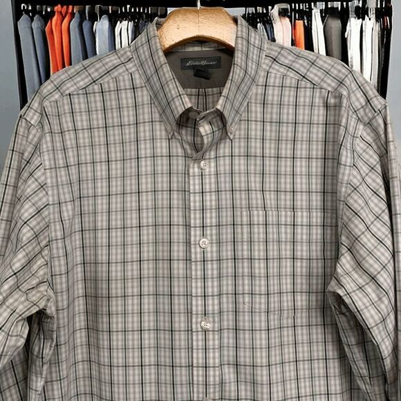 Eddie Bauer Men's size Medium Tan olive black plaid Long sleeve button up shirt - Picture 1 of 12